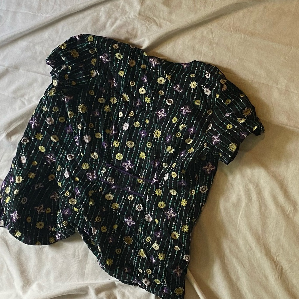 Scrub top - Picture 2 of 2